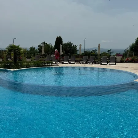 Beachfront One Bedroom Diamond Sarafovo студио в Diamond сарафово * Burgasz