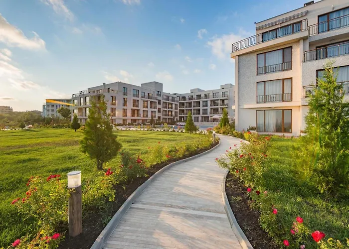 Beachfront One Bedroom Diamond Sarafovo студио в Diamond сарафово Апартамент *